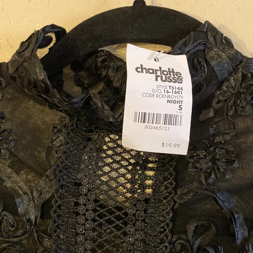 Festival Lace Crop top - Picture 9 of 9